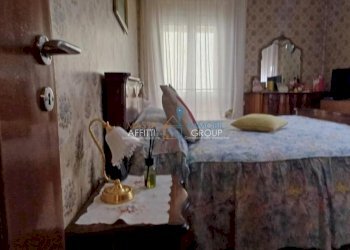 8.jpg - Trilocale Via Maternità 2, Massa - foto 7