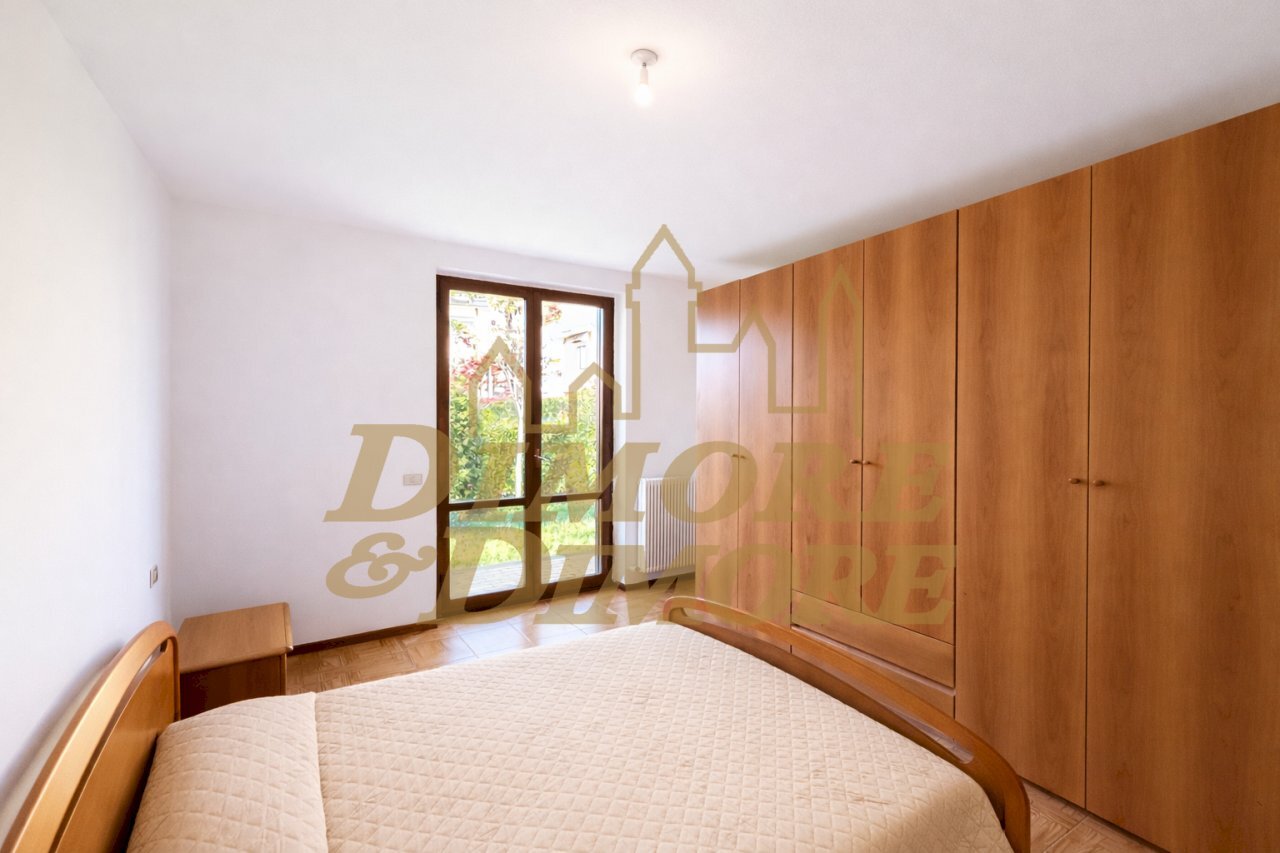 Camera da letto - Quadrilocale Via al Giona, Maccagno con Pino e Veddasca - foto 3