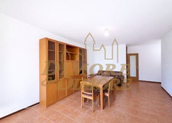 Soggiorno - Quadrilocale Via al Giona, Maccagno con Pino e Veddasca - foto 8