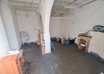 magazzinoquattro.jpg - Magazzino Via S. Schiaffino 65r, Genova (zona Quarto) - foto 11