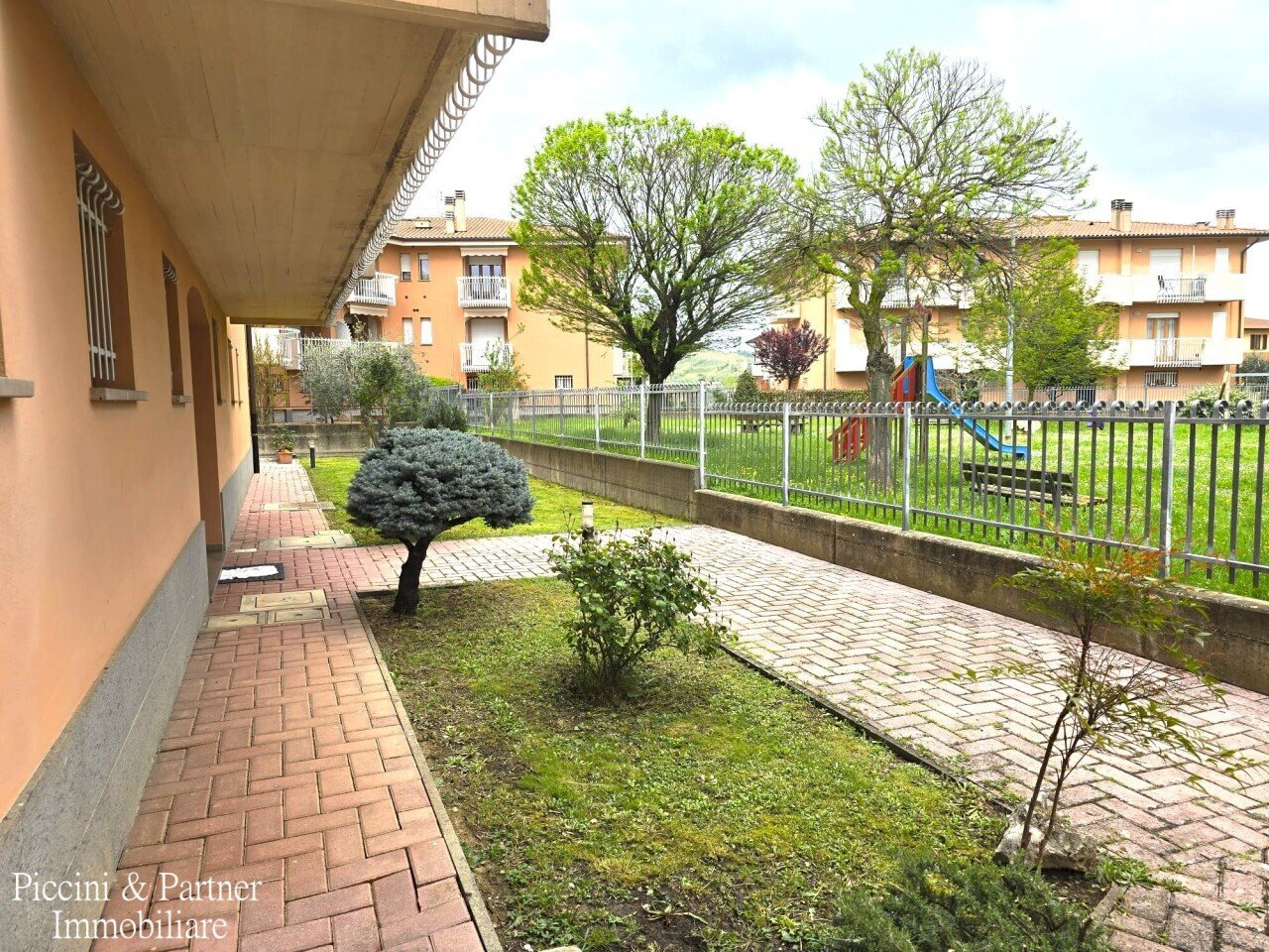 02.jpg - Appartamento Via Roberto Arcaleni, Città di Castello - foto 2