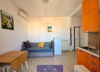 WhatsApp Image 2026-04-17 at 15.31.08.jpeg - Bilocale Via delle Porte Nuove, Firenze (zona Santa Maria Novella) - foto 1