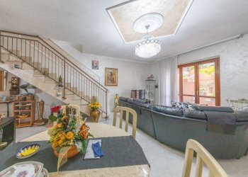 33.jpg - Four-room apartment Via Platone, Fonte Nuova - photo 28