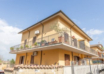 32.jpg - Trilocale via abba 20, Mentana - foto 1