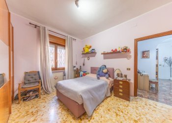 21.jpg - Trilocale Via Giuseppe Mazzini 28, Monterotondo - foto 14