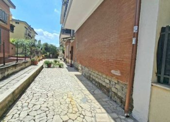 WhatsApp Image 2026-04-21 at 12.15.39.jpeg - Trilocale Via Lercara Friddi, Roma (zona Borghesiana) - foto 4