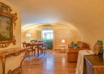 Largo-arenula-larizza (8).jpg - Monolocale Via di San Maria in Monticelli 67, Roma - foto 2