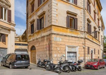 Largo-arenula-larizza (3).jpg - Monolocale Via di San Maria in Monticelli 67, Roma - foto 19