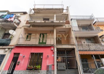 Via dei Sanguinelli 18 (3).jpg - Quadrilocale Via dei Sanguinelli 18, Catania - foto 3