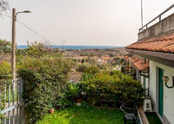 Via Santa Rosa da Lima 17 (8).jpg - Villa Via Santa Rosa da Lima 17, Catania - foto 1