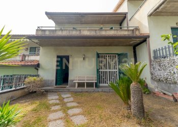 Via Santa Rosa da Lima 17 (5).jpg - Villa Via Santa Rosa da Lima 17, Catania - foto 2