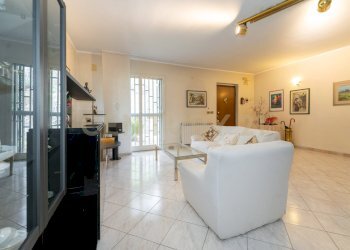 Via Santa Rosa da Lima 17 (11).jpg - Villa Via Santa Rosa da Lima 17, Catania - foto 12