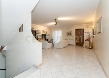 Via Santa Rosa da Lima 17 (33).jpg - Villa Via Santa Rosa da Lima 17, Catania - photo 11