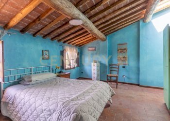 camera da letto - Casa indipendente Via per Corte Sandorini 619, Lucca - foto 27