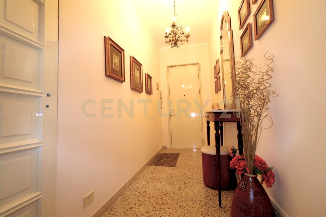 2.jpeg - Four-room apartment Largo Bisacquino 3, Palermo - photo 3