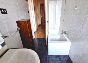 5.1 BAGNO.jpeg - Quadrilocale VIA DELL'ACCIAIO  115, Genova (zona Sestri Ponente) - foto 10