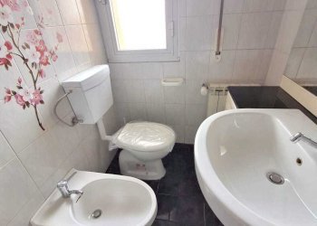 5.0 BAGNO.jpeg - Quadrilocale VIA DELL'ACCIAIO  115, Genova (zona Sestri Ponente) - foto 11