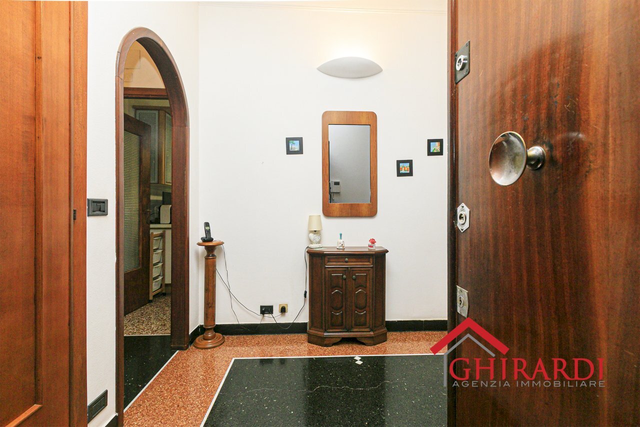 1.0 INGRESSO.jpg - Appartamento Via Michele Erede 71, Genova (zona Sestri Ponente) - foto 2
