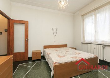 4.1 CAMERA 1.jpg - Appartamento Via Michele Erede 71, Genova (zona Sestri Ponente) - foto 13