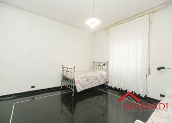 6.0 CAMERA 3.jpg - Appartamento Via Michele Erede 71, Genova (zona Sestri Ponente) - foto 20