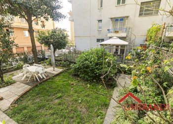 10.0 GIARDINO.jpg - Appartamento Via Michele Erede 71, Genova (zona Sestri Ponente) - foto 29