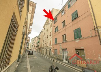 11.0 edificio.jpg - Quadrilocale Via Vado 40, Genova (zona Sestri Ponente) - foto 3