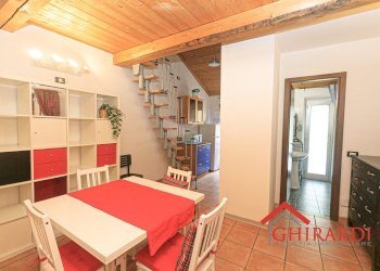 2.1 soggiorno.jpg - Quadrilocale Via Vado 40, Genova (zona Sestri Ponente) - foto 5