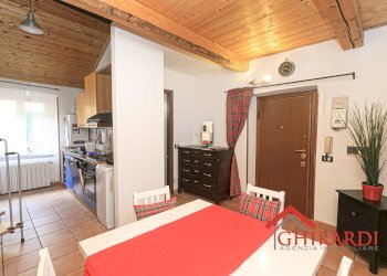 2.2 soggiorno.jpg - Quadrilocale Via Vado 40, Genova (zona Sestri Ponente) - foto 6