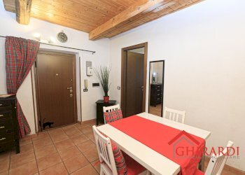 2.3 soggiorno.jpg - Quadrilocale Via Vado 40, Genova (zona Sestri Ponente) - foto 7