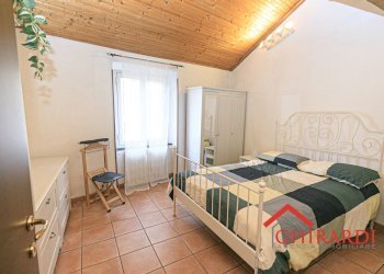 4.0 camera.jpg - Quadrilocale Via Vado 40, Genova (zona Sestri Ponente) - foto 12