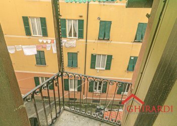 8.0 balcone.jpg - Quadrilocale Via Vado 40, Genova (zona Sestri Ponente) - foto 27