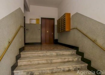 9.0-vano-scala-600x300.jpg - Quadrilocale VIA DELL'ACCIAIO  115, Genova (zona Sestri Ponente) - foto 18