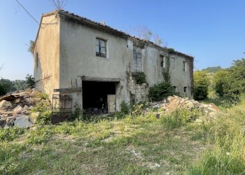 IMG_2060.jpeg - Rustic Via Inferno, Camerano - photo 14