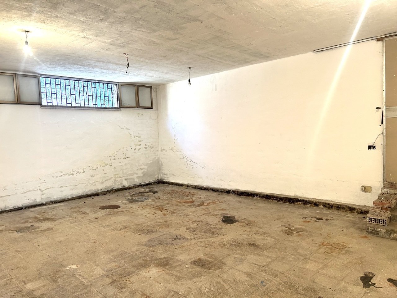 IMG_7480.JPG - Commercial Premises Via Porta Romana 5-7, Terracina - photo 3