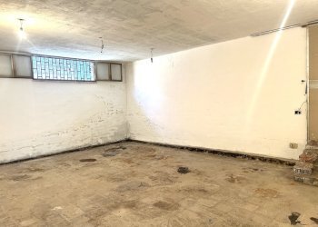 IMG_7480.JPG - Commercial Premises Via Porta Romana 5-7, Terracina - photo 3