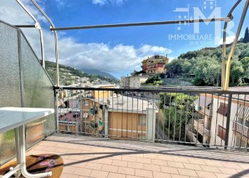 balcone - Quadrilocale Recco - foto 1