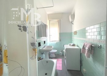 bagno - Quadrilocale Recco - foto 12