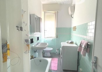 bagno - Quadrilocale Recco - foto 13