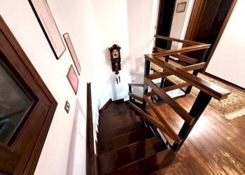 particolare della scala - Porzione di casa Rovigo - foto 10