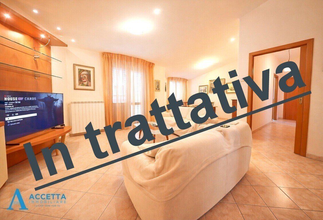 13025 - Three-room apartment Via Sciabelle 11, Taranto - photo 2
