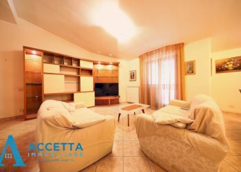 Soggiorno - Trilocale Via Sciabelle 11, Taranto - foto 19