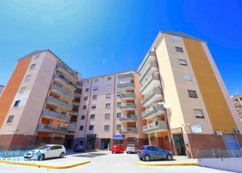 facciata - Trilocale Via Sciabelle 11, Taranto - foto 27