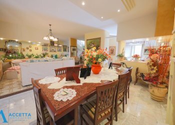 salone - Villa Via Torpediniere, Taranto - foto 8