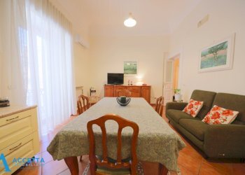 cucina-pranzo - Quadrilocale Via Giuseppe Massari 8, Taranto - foto 3