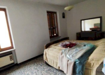 camera da letto - Porzione di casa Via Guglielmo Marconi, Ziano Piacentino - foto 12
