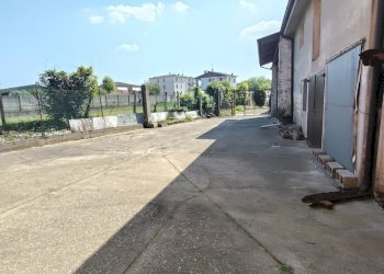 rustici - Villa Via Enrico Fermi 13, Pieve Porto Morone - foto 9