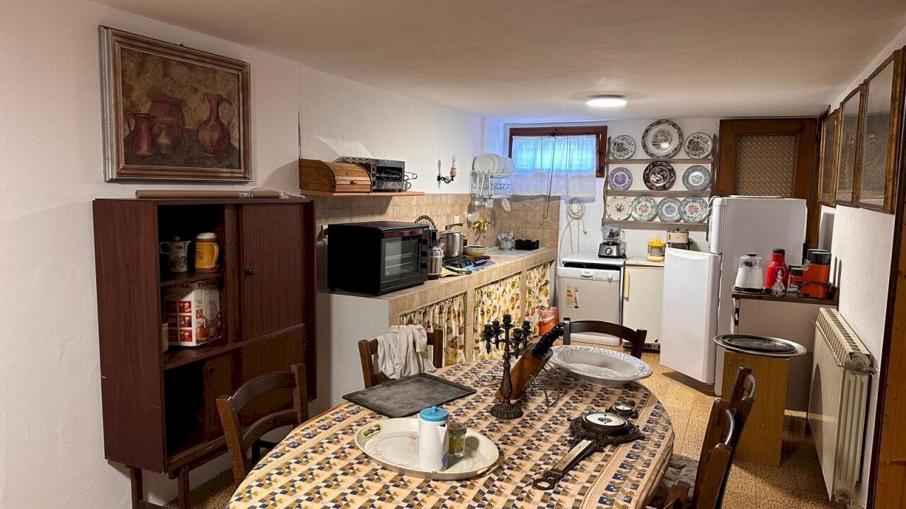 IMG-20241127-WA0007.jpg - Portion of a house Via Madonnina 55, Luni - photo 1