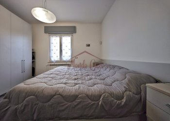 19.jpg - Villa Via Provinciale 40, Castelnuovo Magra - photo 18