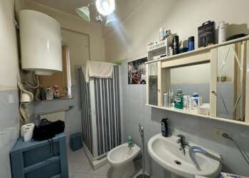 4bc7bef6-8510-4546-91dd-1923def7867a.jpg - Trilocale Via Matteo Silvaggio, Palermo - foto 11