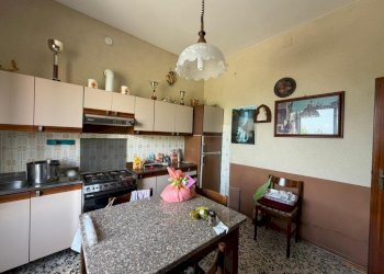 WhatsApp Image 2026-04-16 at 12.04.44 (1).jpeg - Casa indipendente Fornovo di Taro - foto 11